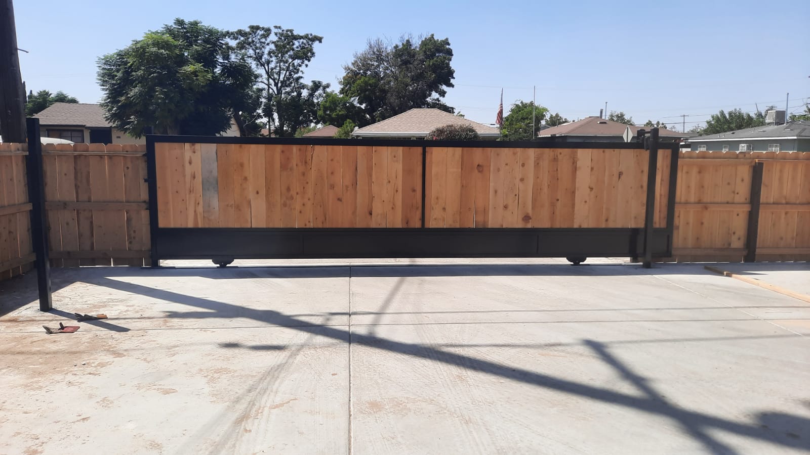 Justino Fencing Image